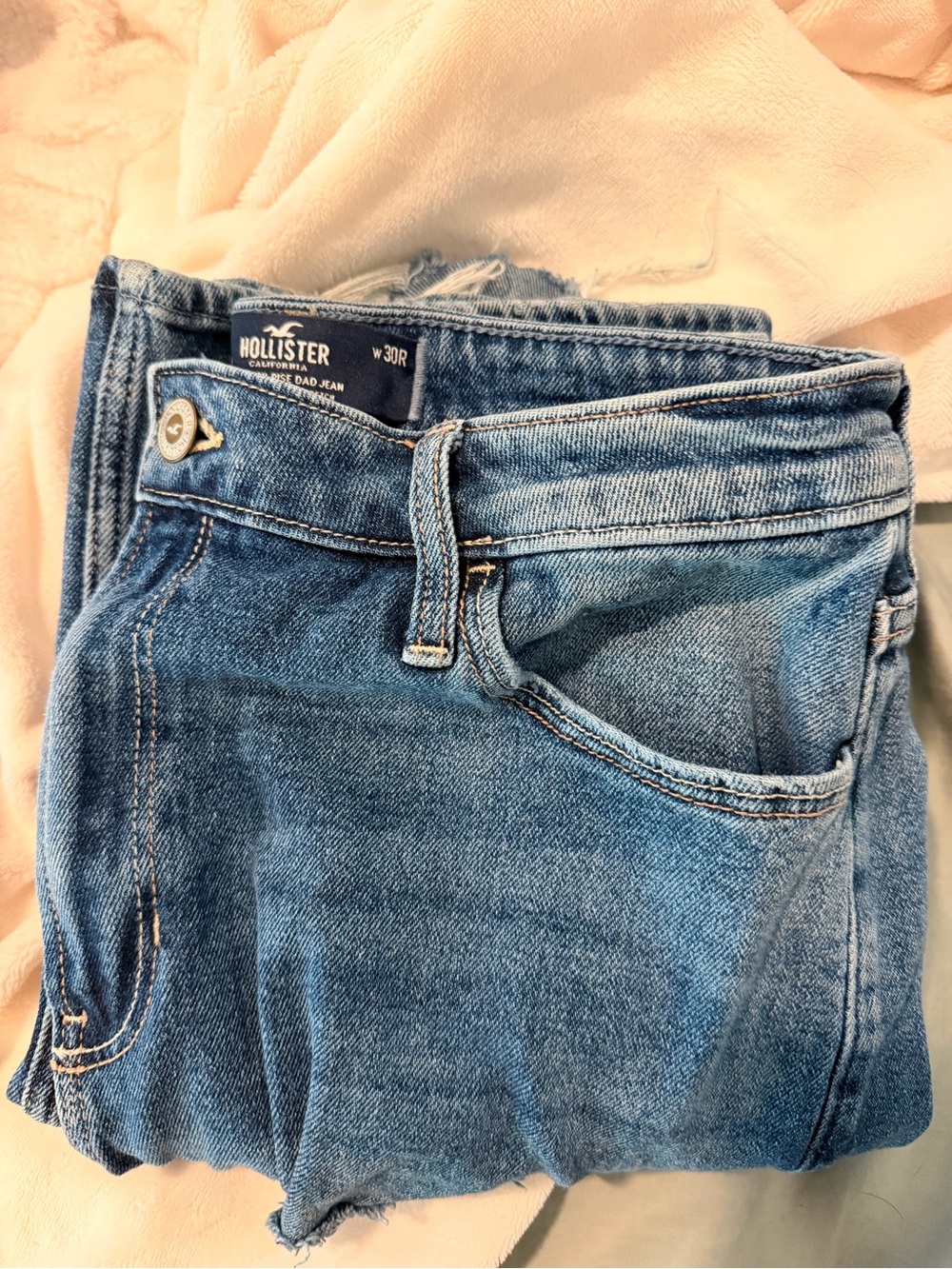 Hollister Women's Blue High-Rise Dad Jeans